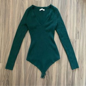 Abercrombie and Fitch V Neck Ribbed Bodysuit Sweater size Small